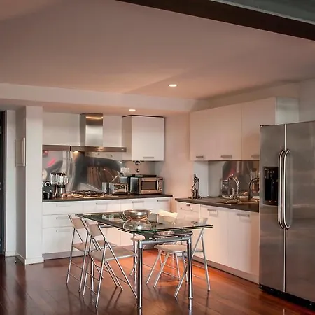 Luxurious And Bright Loft *